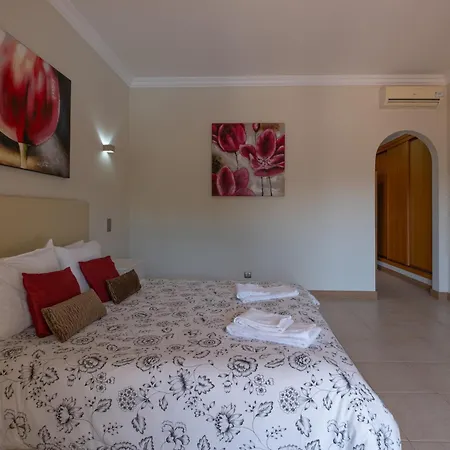 Semesterbostad Girassol *