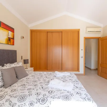 Girassol Holiday home Lagos